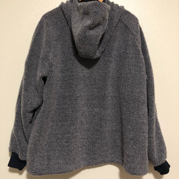 Nike Sweater - Picture 3 of 5